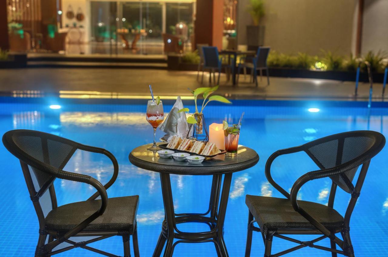 The Fern Royal Farm Resort, Anjar Exterior foto