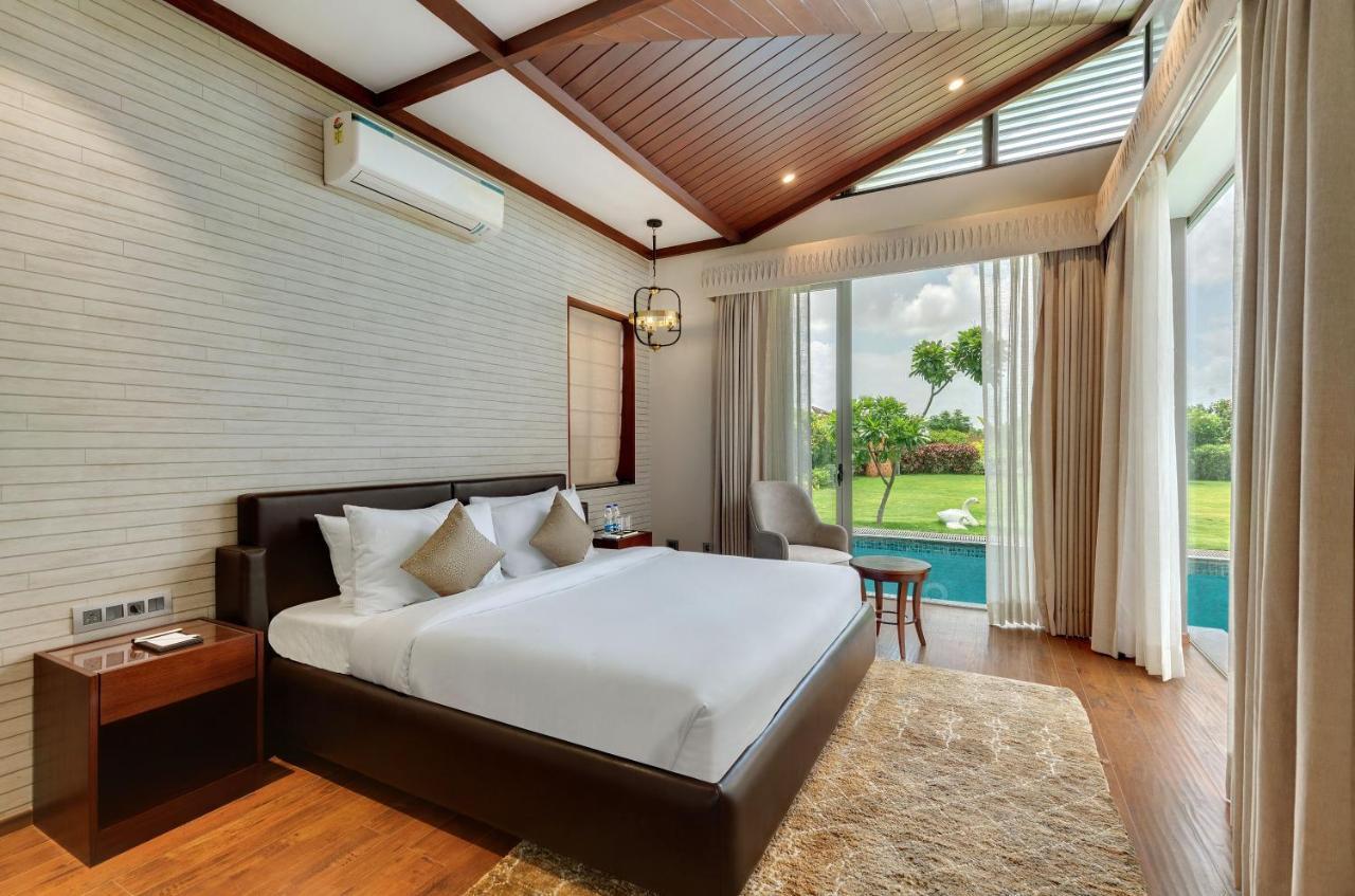 The Fern Royal Farm Resort, Anjar Exterior foto
