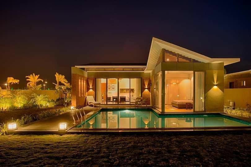 The Fern Royal Farm Resort, Anjar Exterior foto